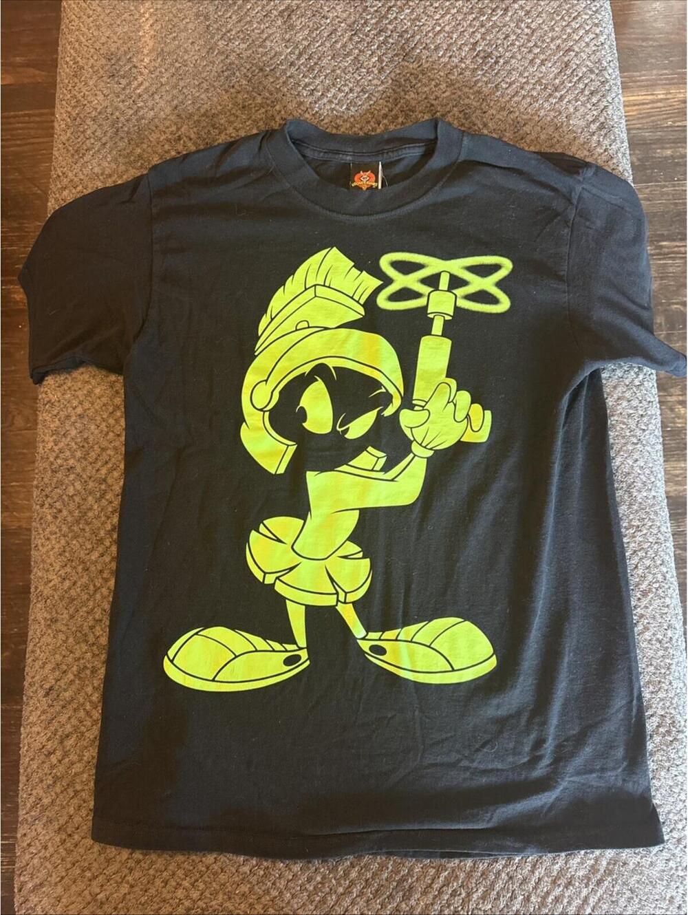 Looney Tunes T-shirt Men's Medium Black Martian Neon Green Short Sleeve Y2K